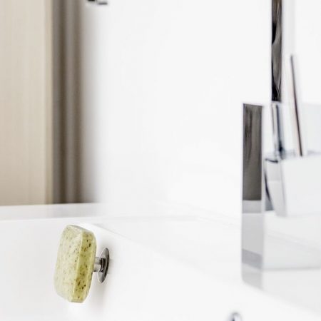 Porte-savon-aimante-evier