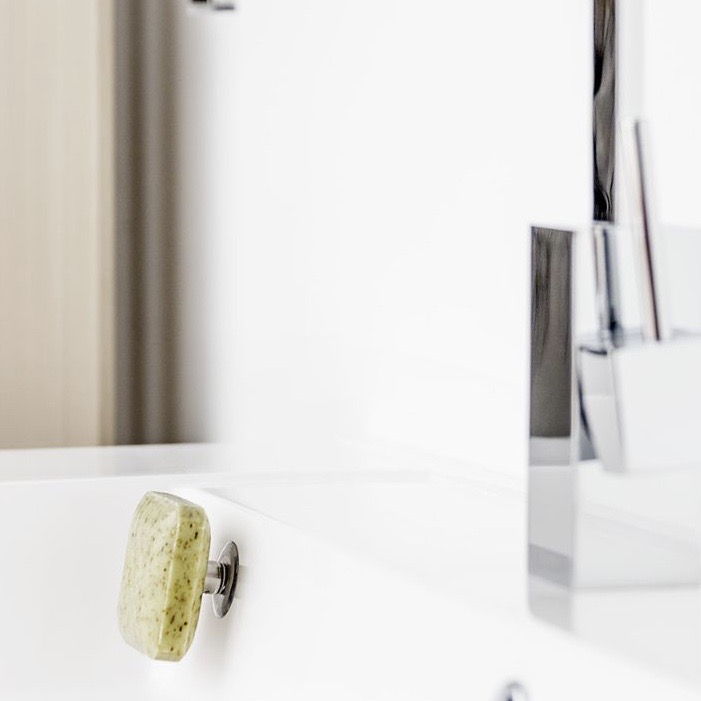 Porte-savon-aimante-evier