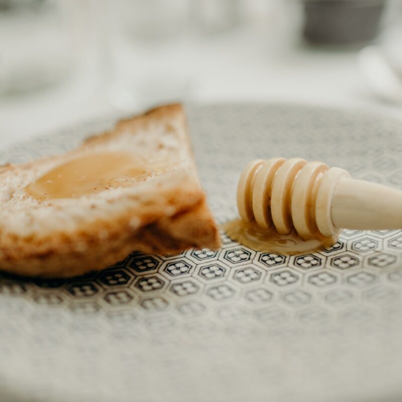 cuillere-miel-III-okjo