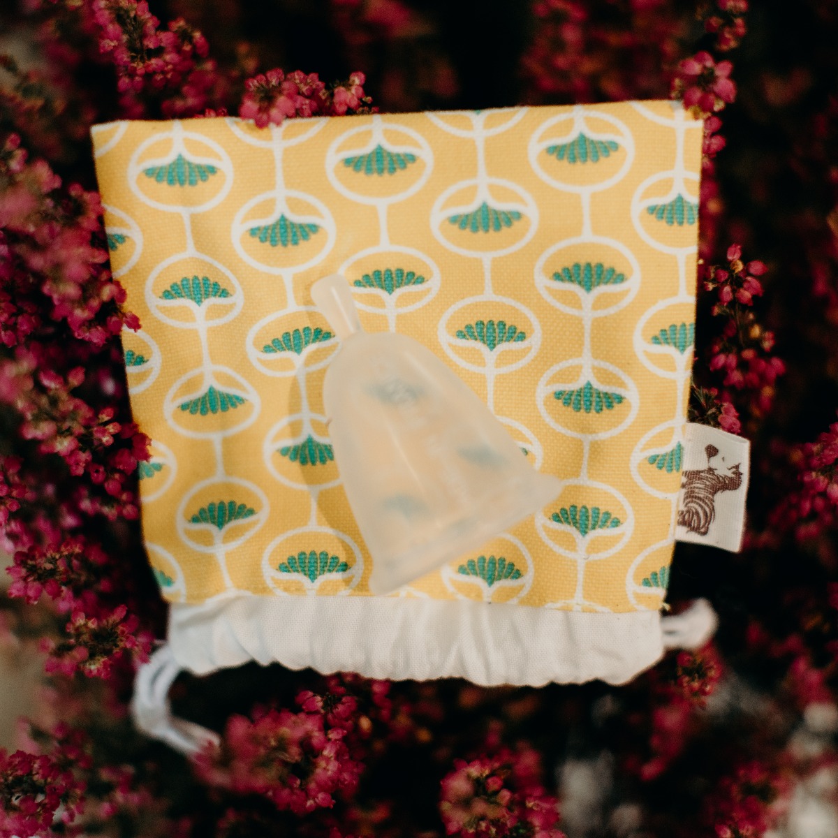 cup-menstruelle-lamazuna-jaune-okjo