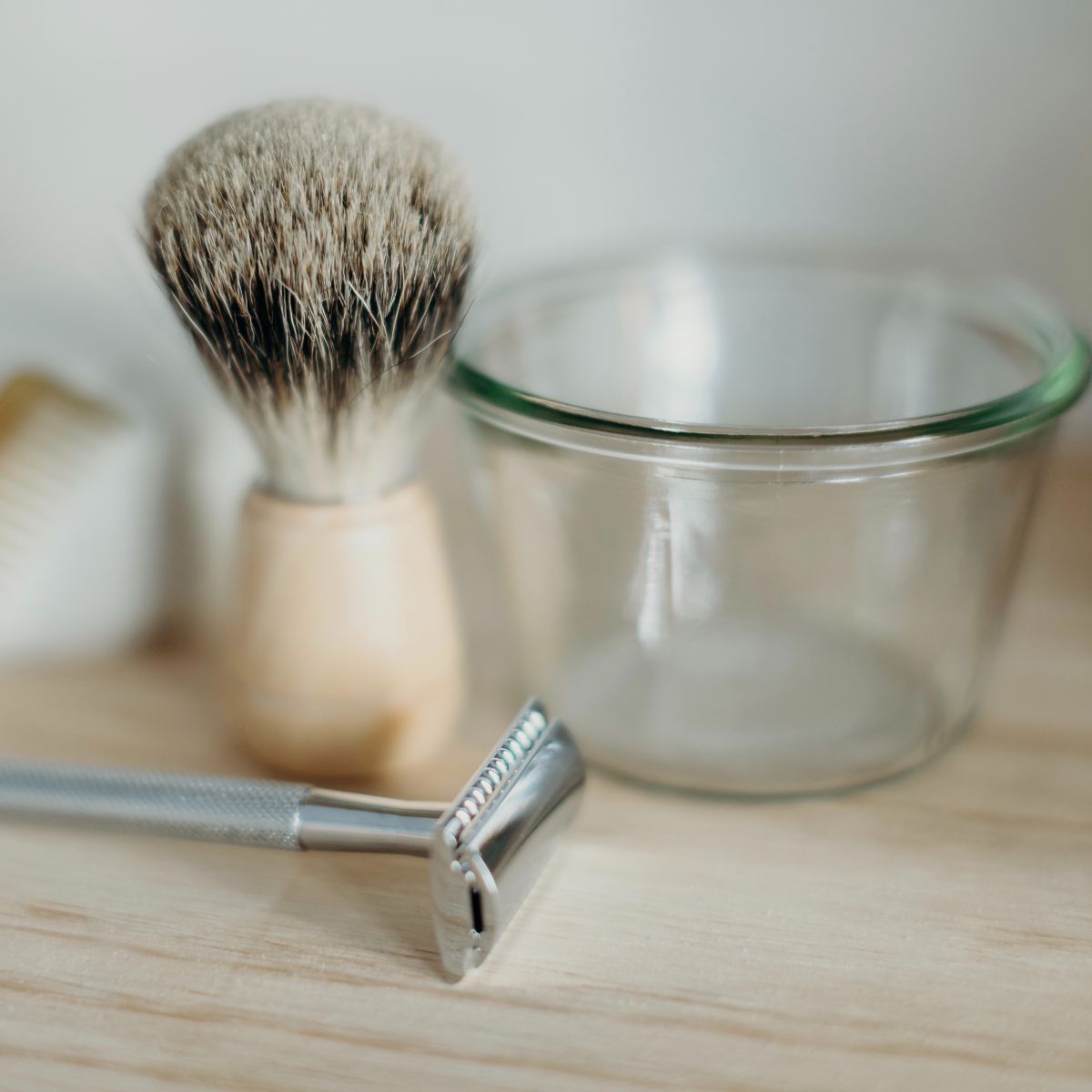 le-baigneur-blaireau-savon-de-rasage-rasoir-bareaya