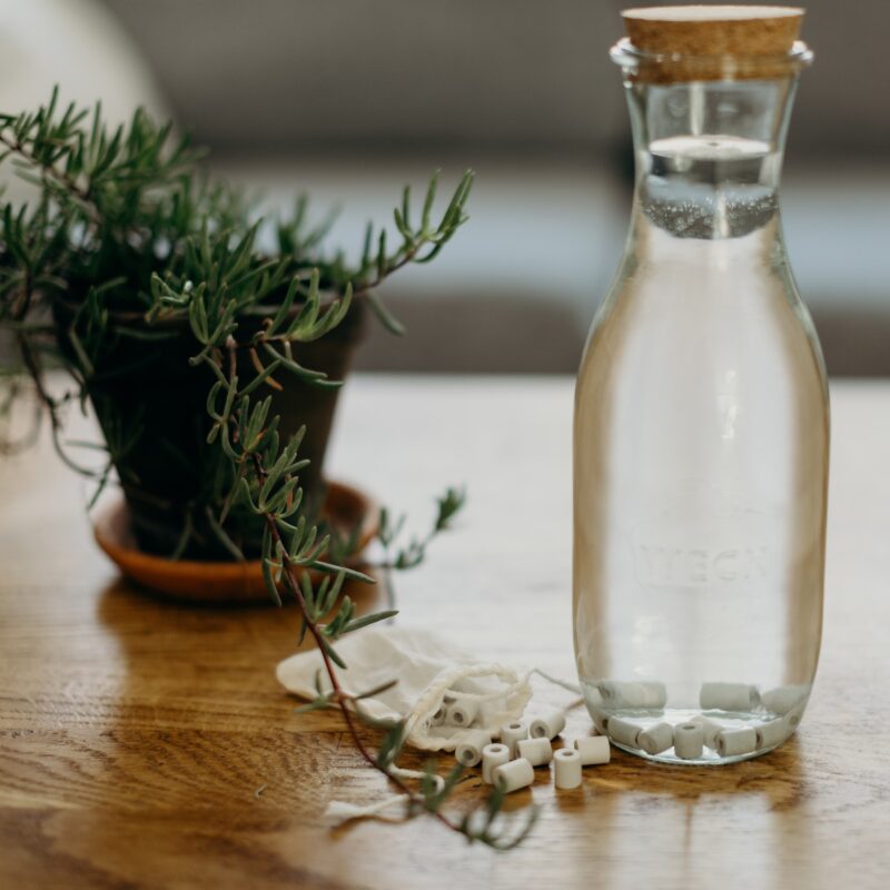 perles-de-ceramiques-carafe-weck-plante-okjo