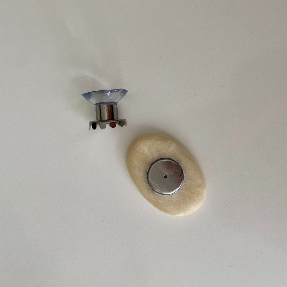 porte-savon-aimante-shampoing