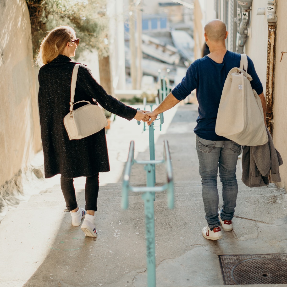 sacs-isotherme-couple-escaliers-II-okjo