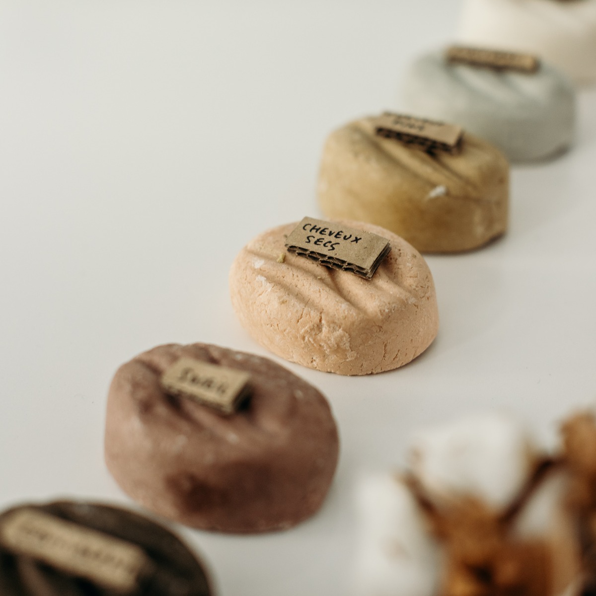 shampoing-pachamamai-etiquettes-ligne-coton-perspective-details-okjo