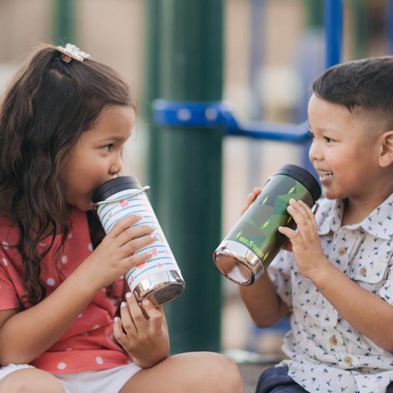 Tasse isotherme avec paille (2 modèles)