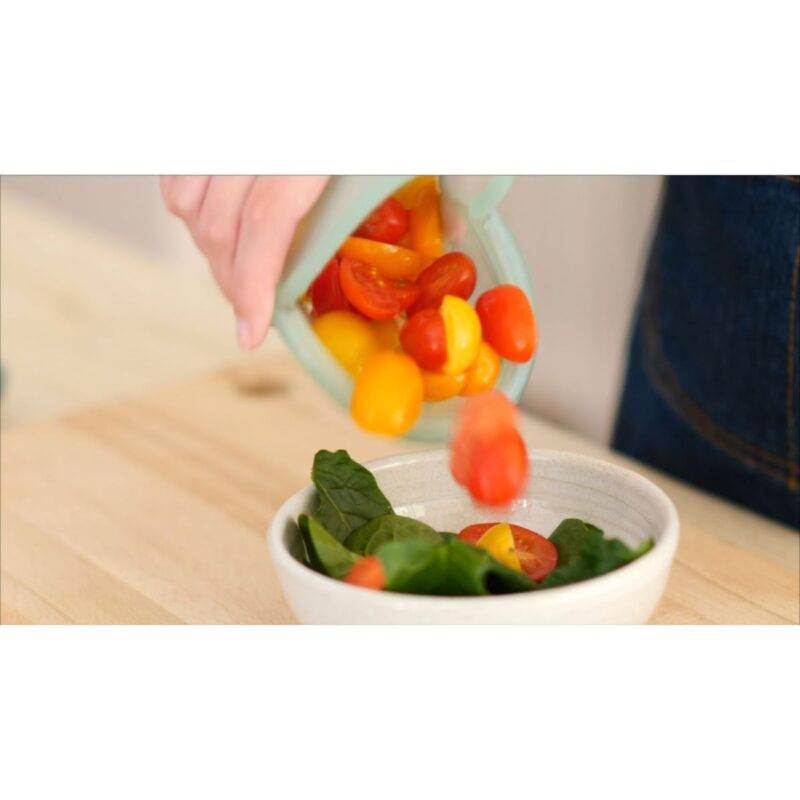 hugger bag_jade solid_lifestyle_kitchen_tomato_019_ – Large