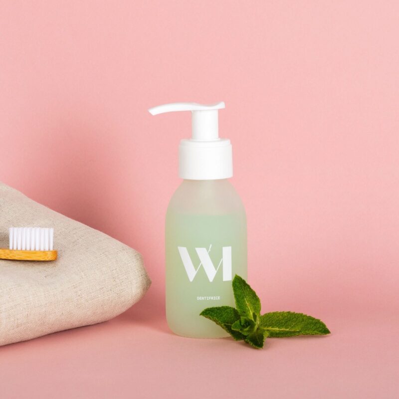 whatmatters_dentifrice_menthe_fond_rose